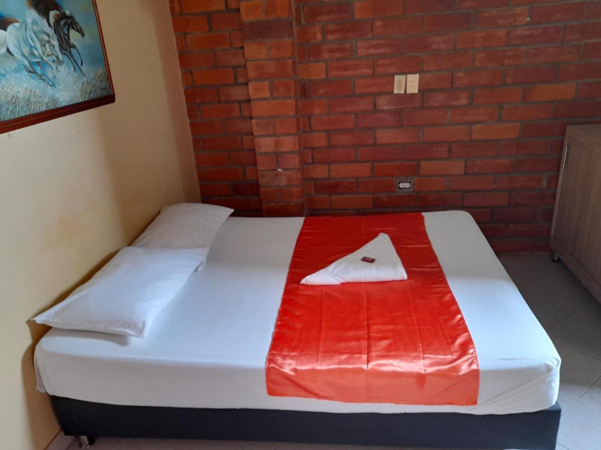Hotel Boutique Los Gentiles Santa Fe de Antioquia Δωμάτιο φωτογραφία
