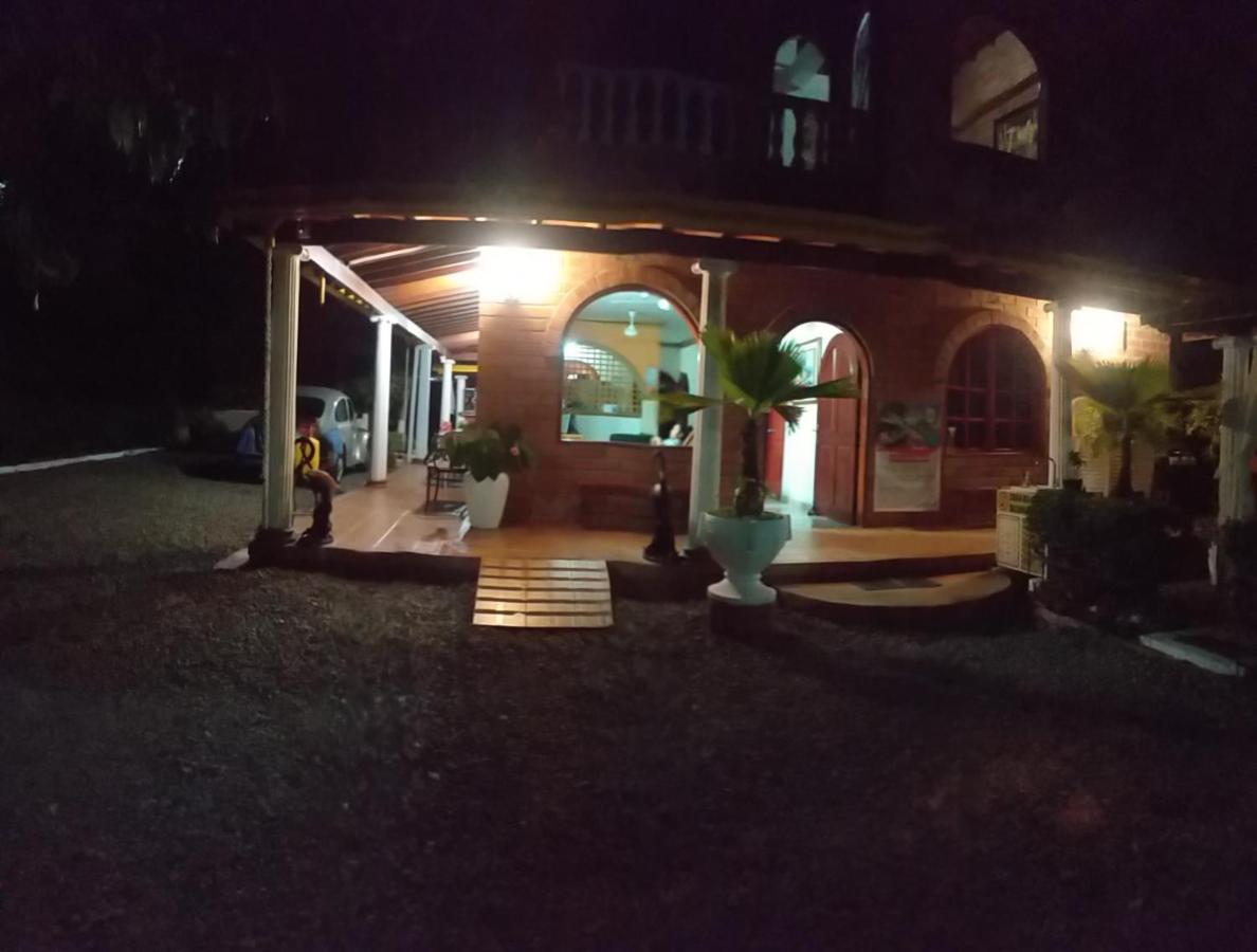 Hotel Boutique Los Gentiles Santa Fe de Antioquia Εξωτερικό φωτογραφία