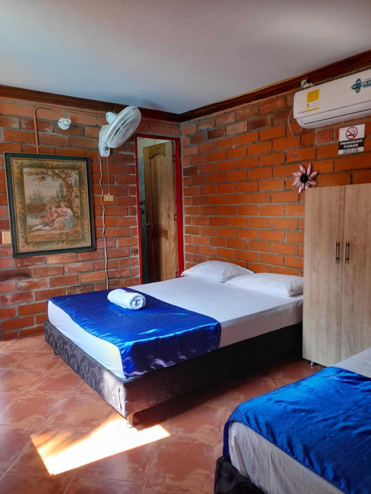 Hotel Boutique Los Gentiles Santa Fe de Antioquia Δωμάτιο φωτογραφία
